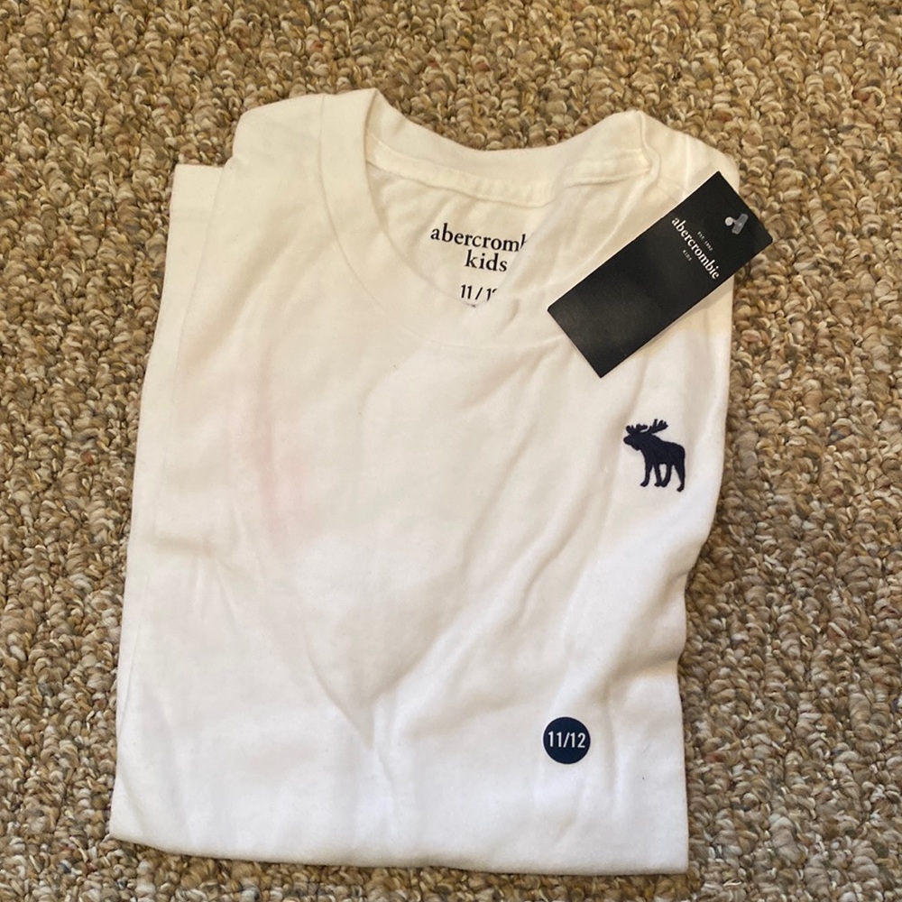 Abercrombie kids crew neck t shirt size 11-12 brand new